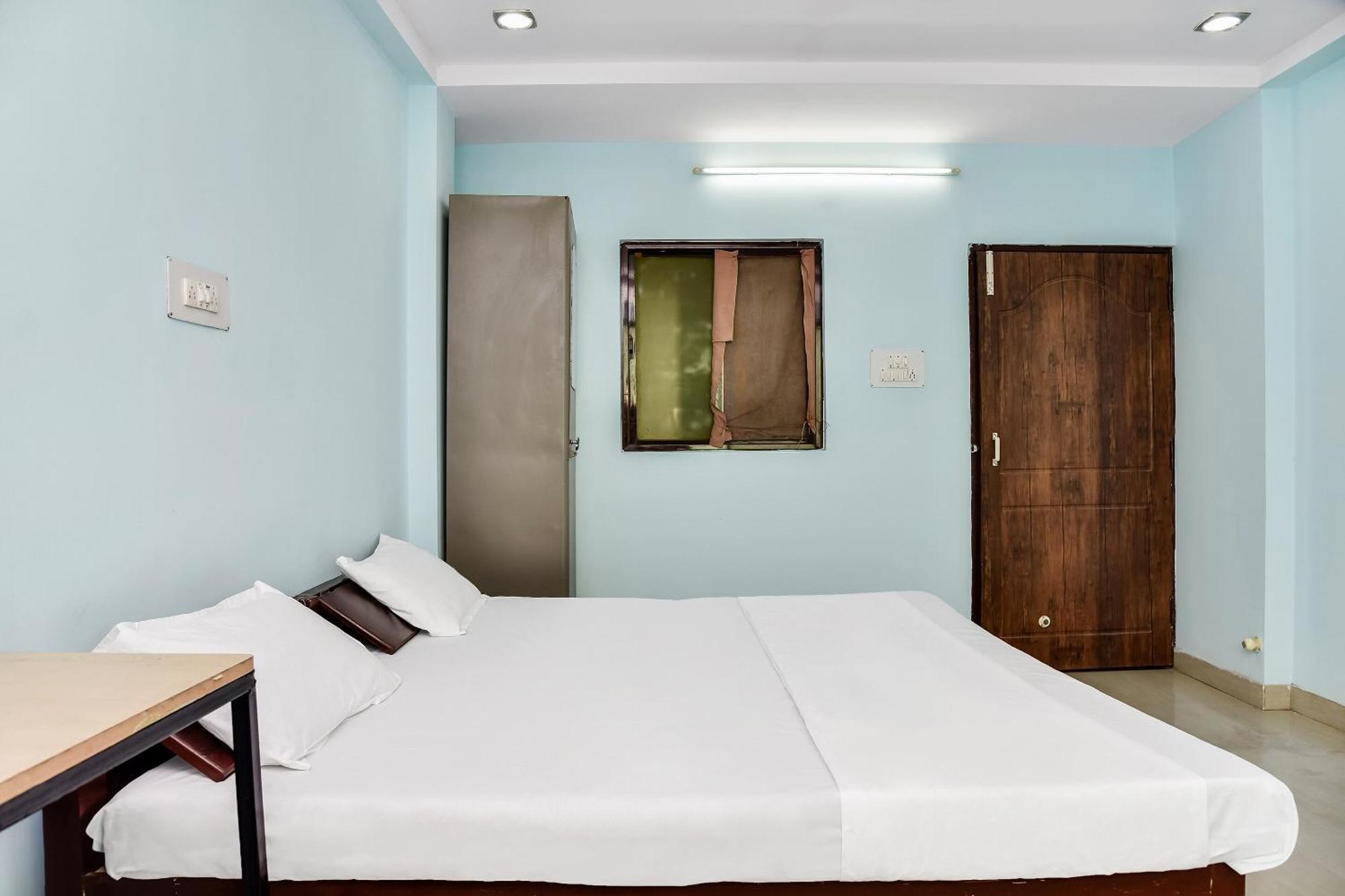 Oyo Hotel Avani Palace Бхопал Экстерьер фото